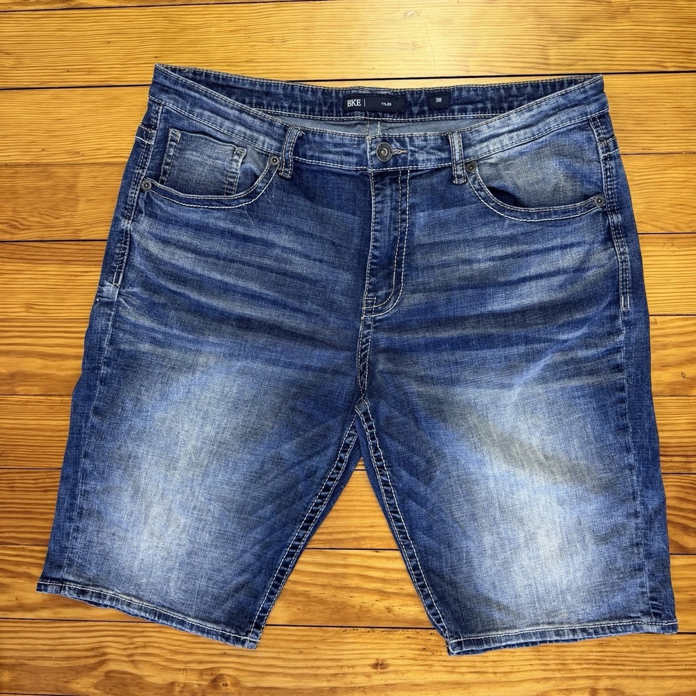 Buckle BKE Tyler Jeans Shorts Mens 38 Blue Denim Cotton Relaxed Fit Casual Jorts